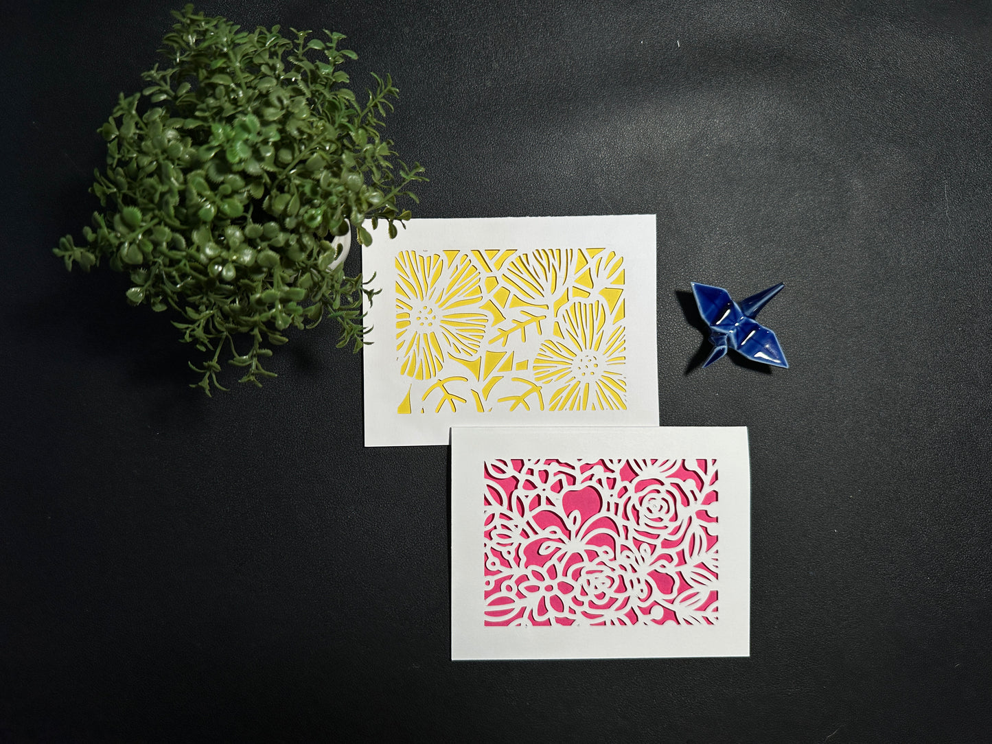 Die-cut Bifold Card - Flowers